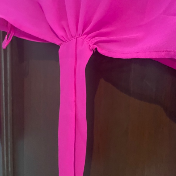 Superdown Semi Sheer Crop Top Sz Small NWT - Picture 4 of 4